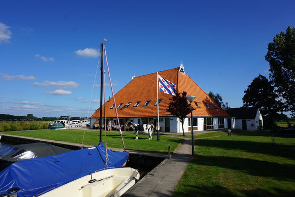 BoerderijHavenBlauw.JPG